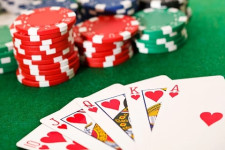 Tải game đánh bài poker online cho tân thủ